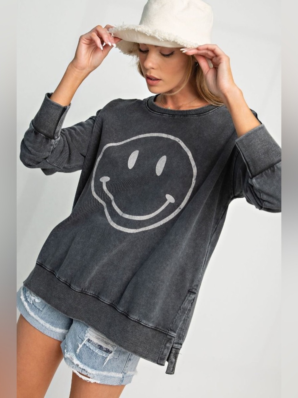 Easel Don't Forget to Smile Mineral Wash Top in Black size small